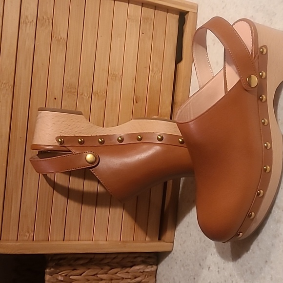 JCREW Leather Clogs size 7 - Picture 2 of 10